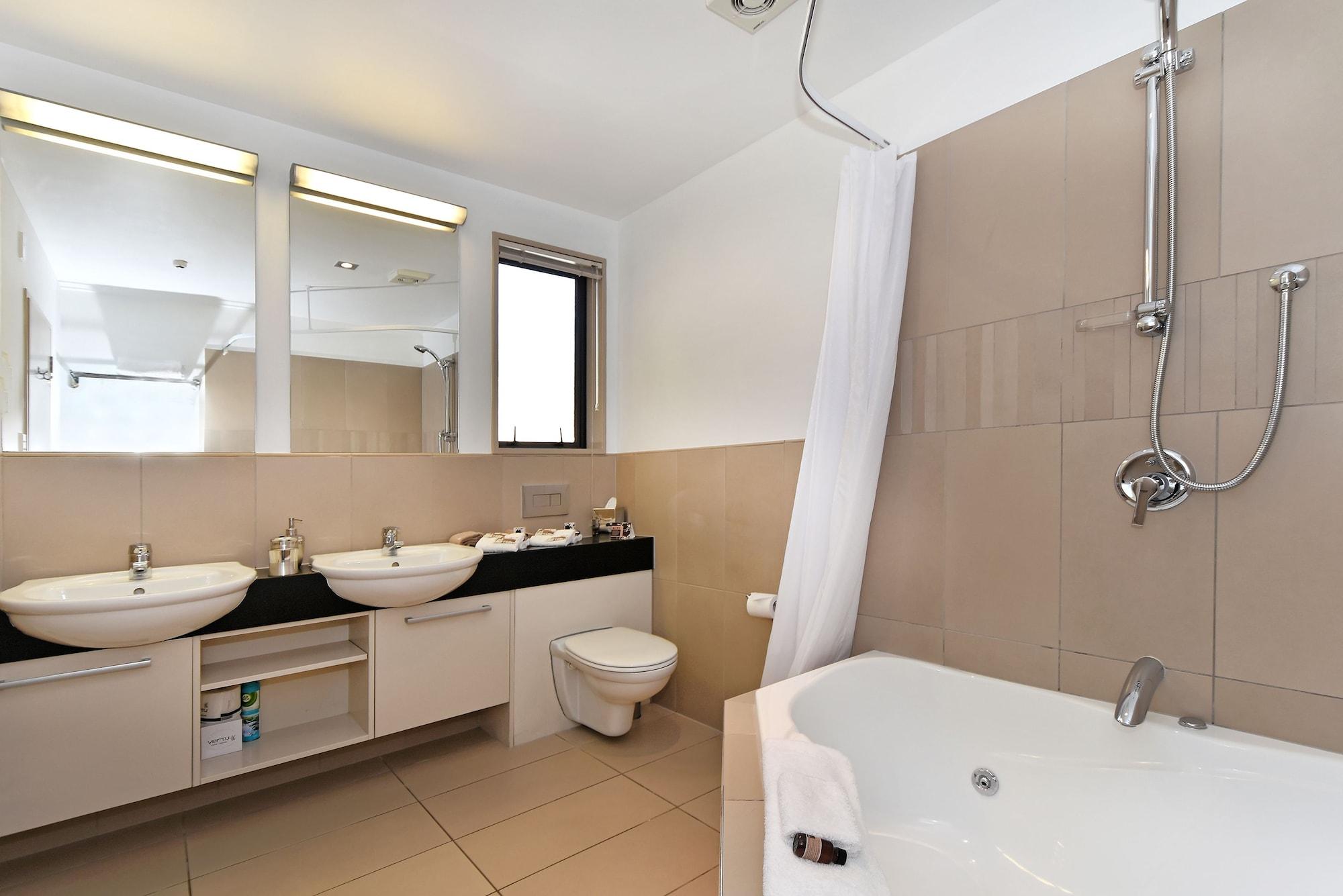 Palazzo Motor Lodge Nelson Dış mekan fotoğraf Bathroom