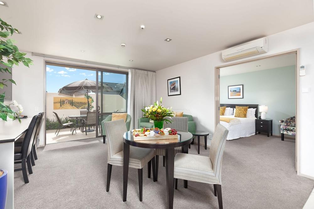 Palazzo Motor Lodge Nelson Dış mekan fotoğraf A staged apartment