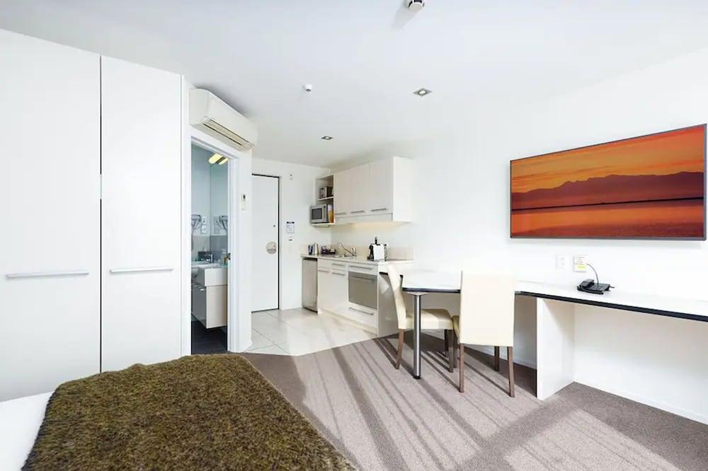 Palazzo Motor Lodge Nelson Dış mekan fotoğraf A typical studio apartment