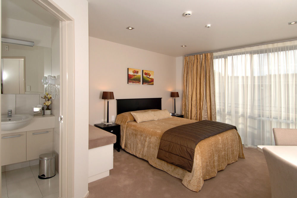 Palazzo Motor Lodge Nelson Dış mekan fotoğraf A bedroom